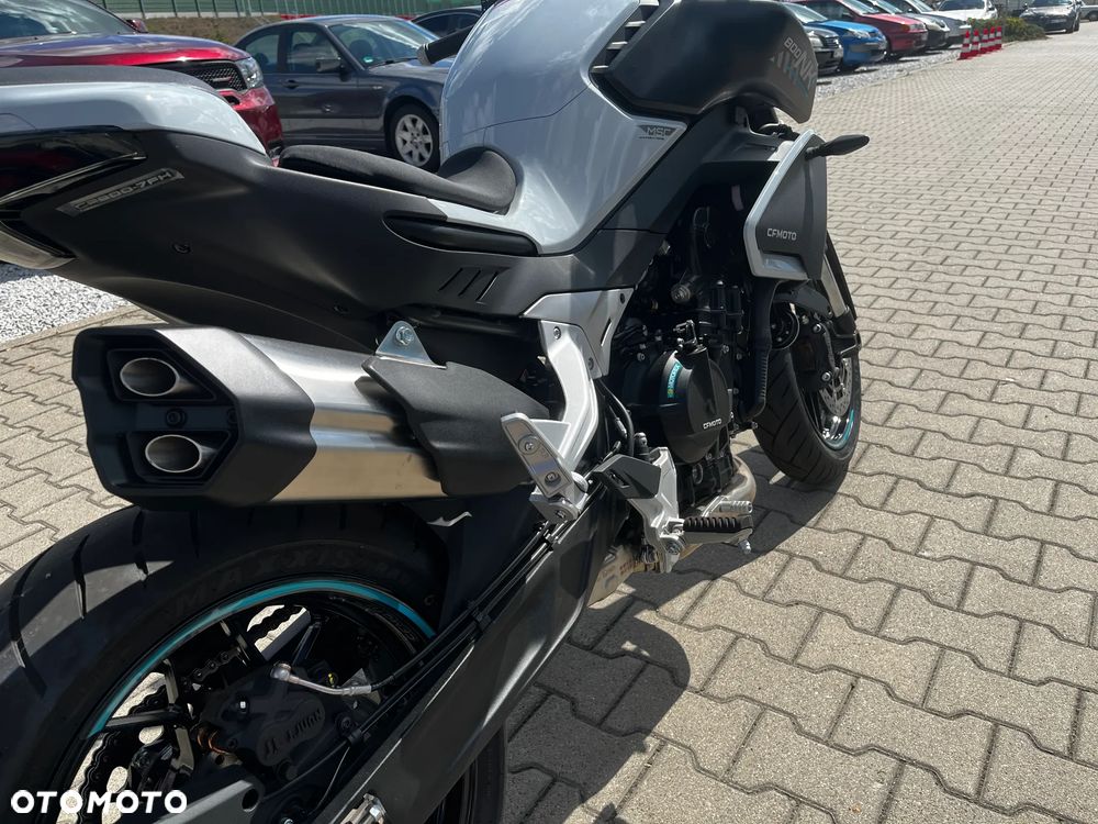 CFMoto 800NK - 10