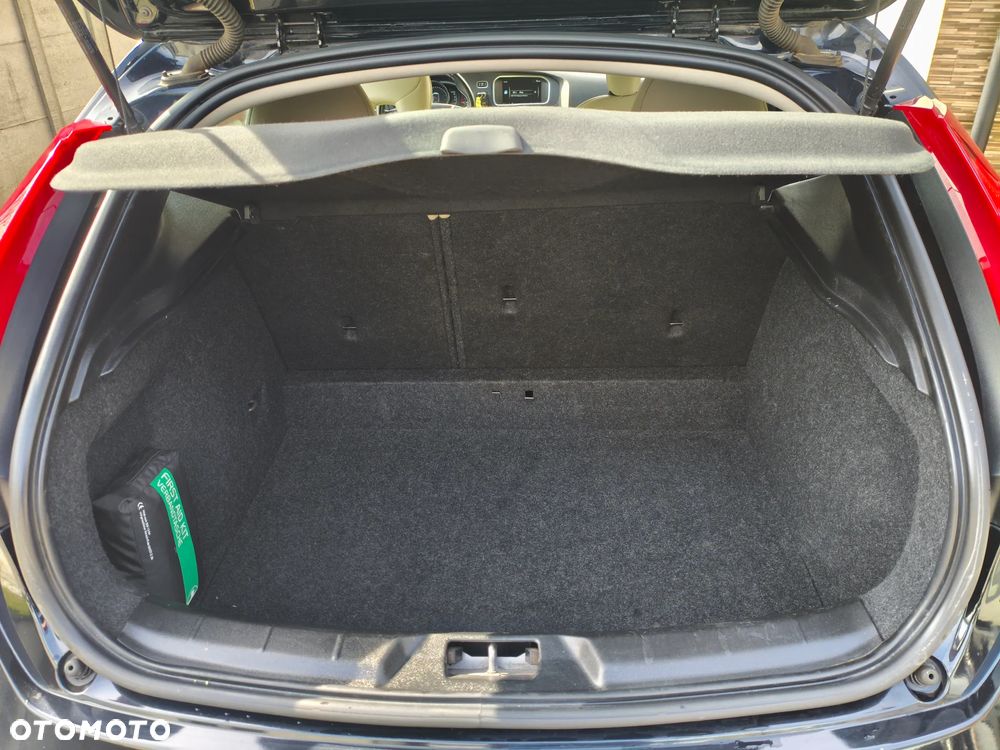 Volvo V40 D4 Summum - 13