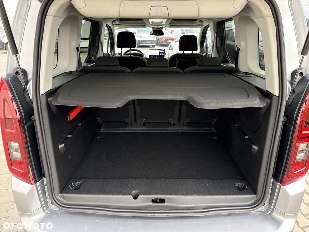 Toyota Proace City Verso 1.5 D-4D VIP - 11