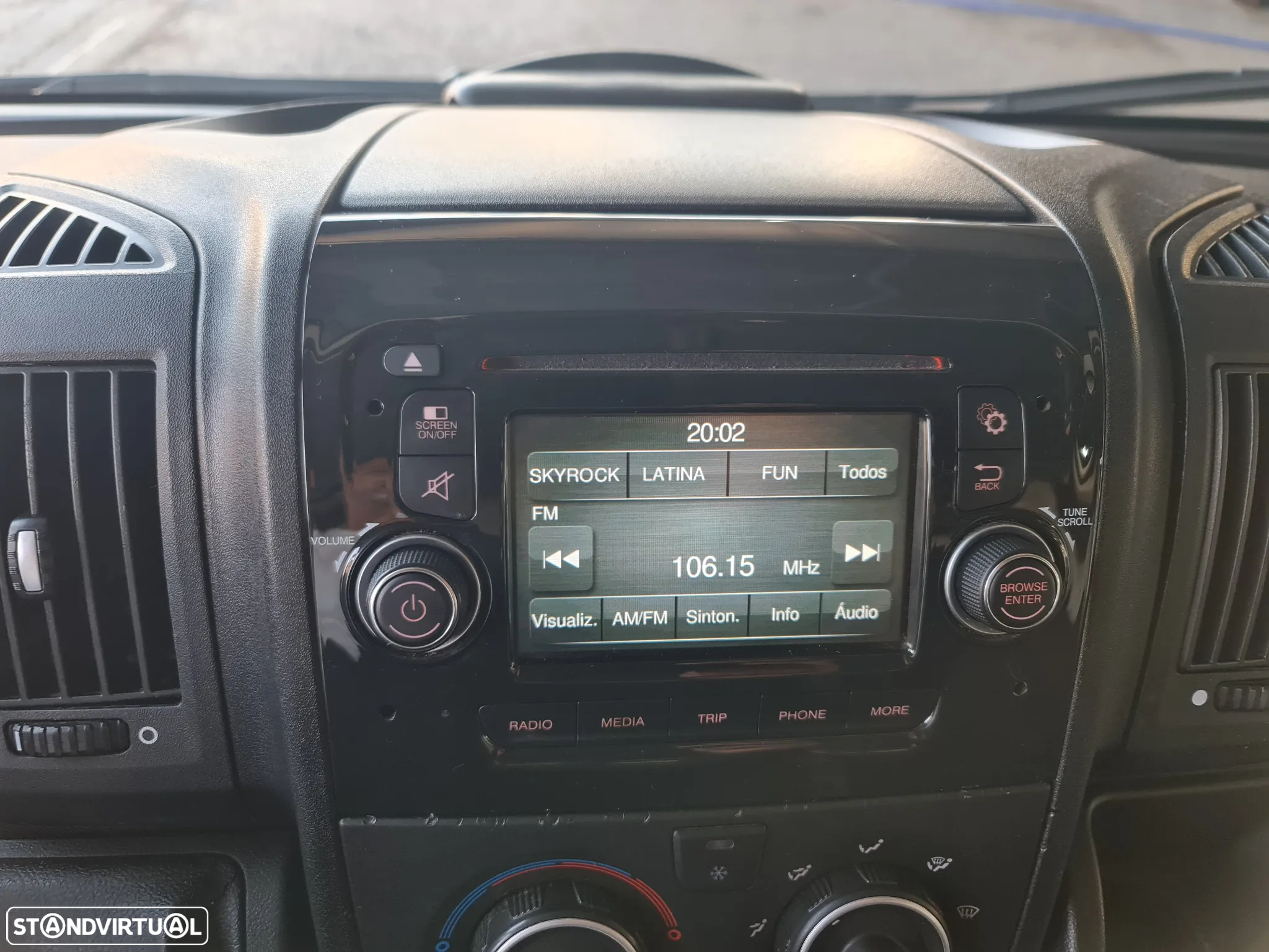 Peugeot Boxer 2.0 HDI 130CV L2H2  *GPS /AC/ IVA DEDUTÍVEL * - 24