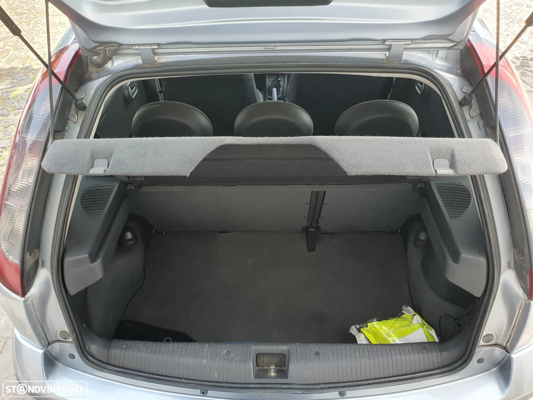 Opel Corsa 1.2 Twinport Enjoy - 17