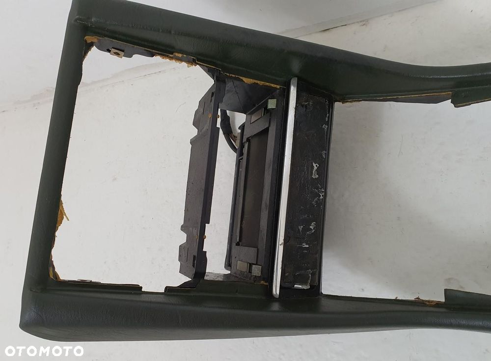 TUNEL ŚRODKOWY MERCEDES W126 EUROPA - 4