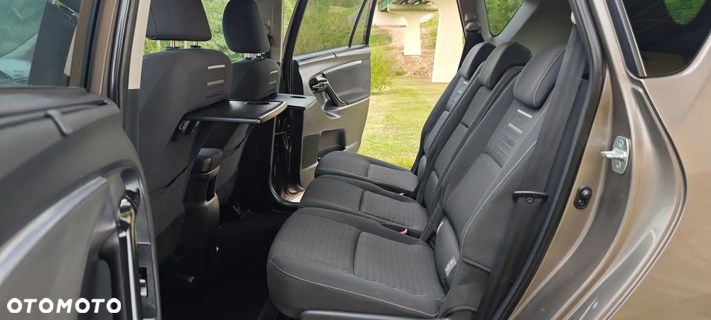 Toyota Verso 1.8 7-Sitzer Executive - 14