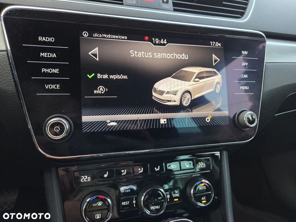 Skoda Superb 2.0 TDI DSG Active - 28