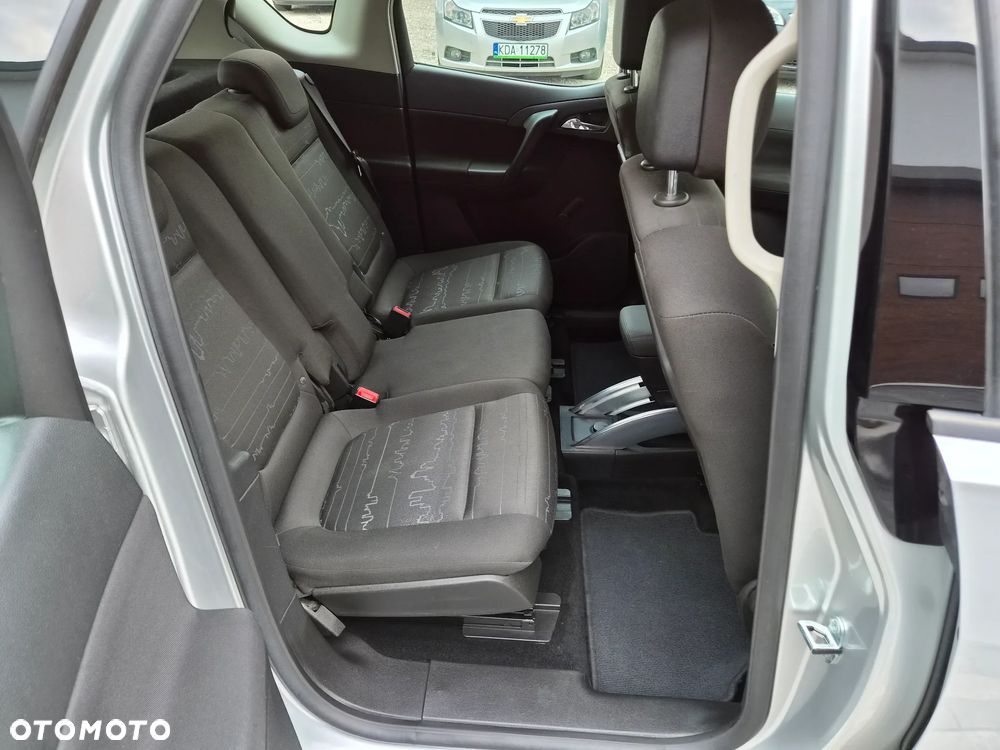 Opel Meriva - 22