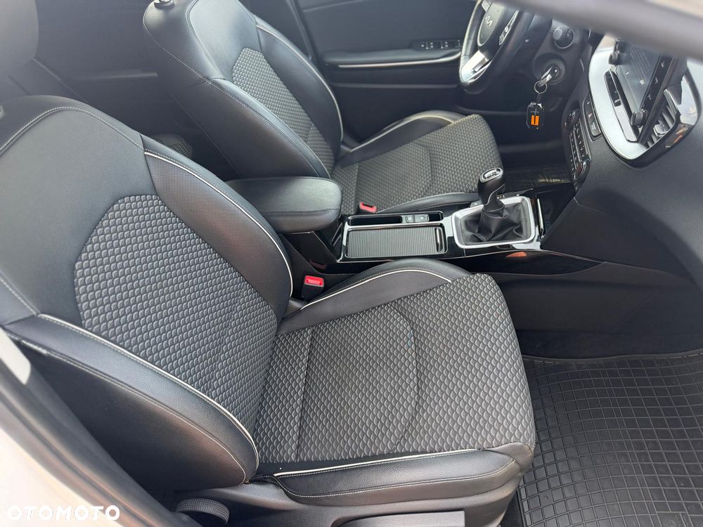 Kia Ceed 1.5 T-GDI L Business Line - 17