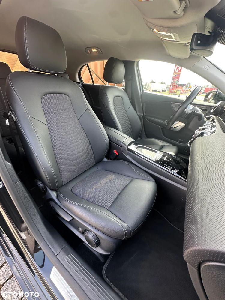 Mercedes-Benz Klasa A 180 7G-DCT Advanced Progressive - 33