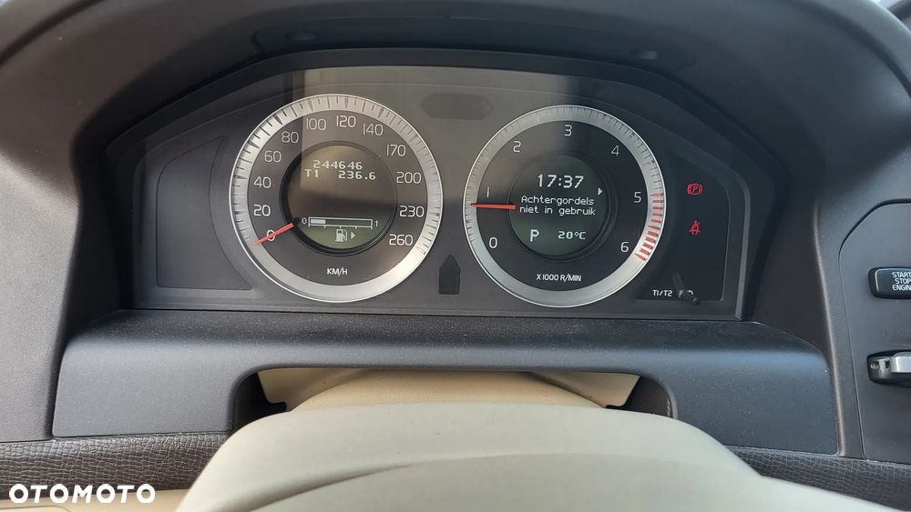 Volvo XC 60 2.4D AWD Momentum - 2