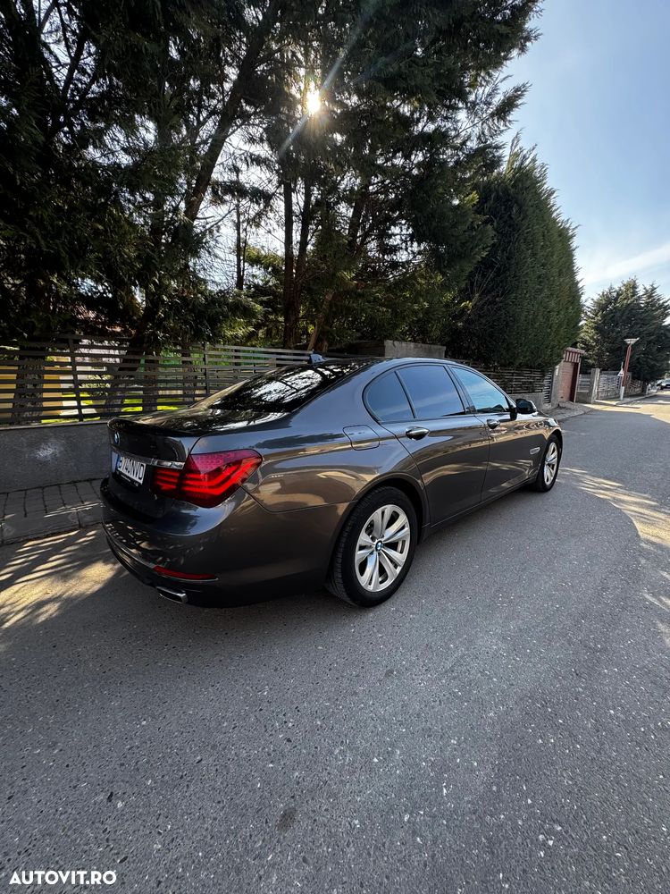 BMW Seria 7 740d xDrive - 5