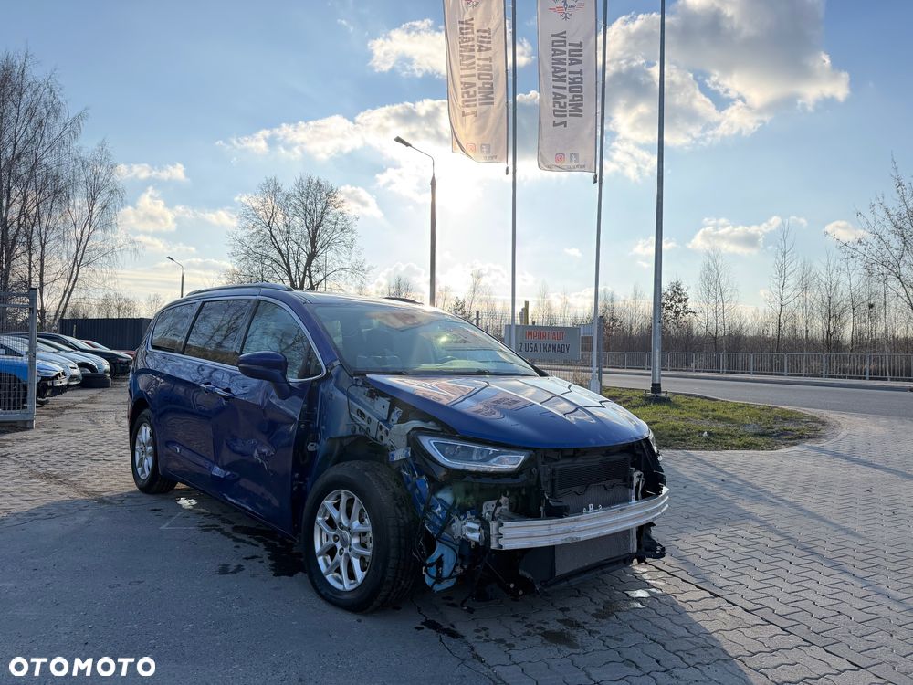 Chrysler Pacifica - 3