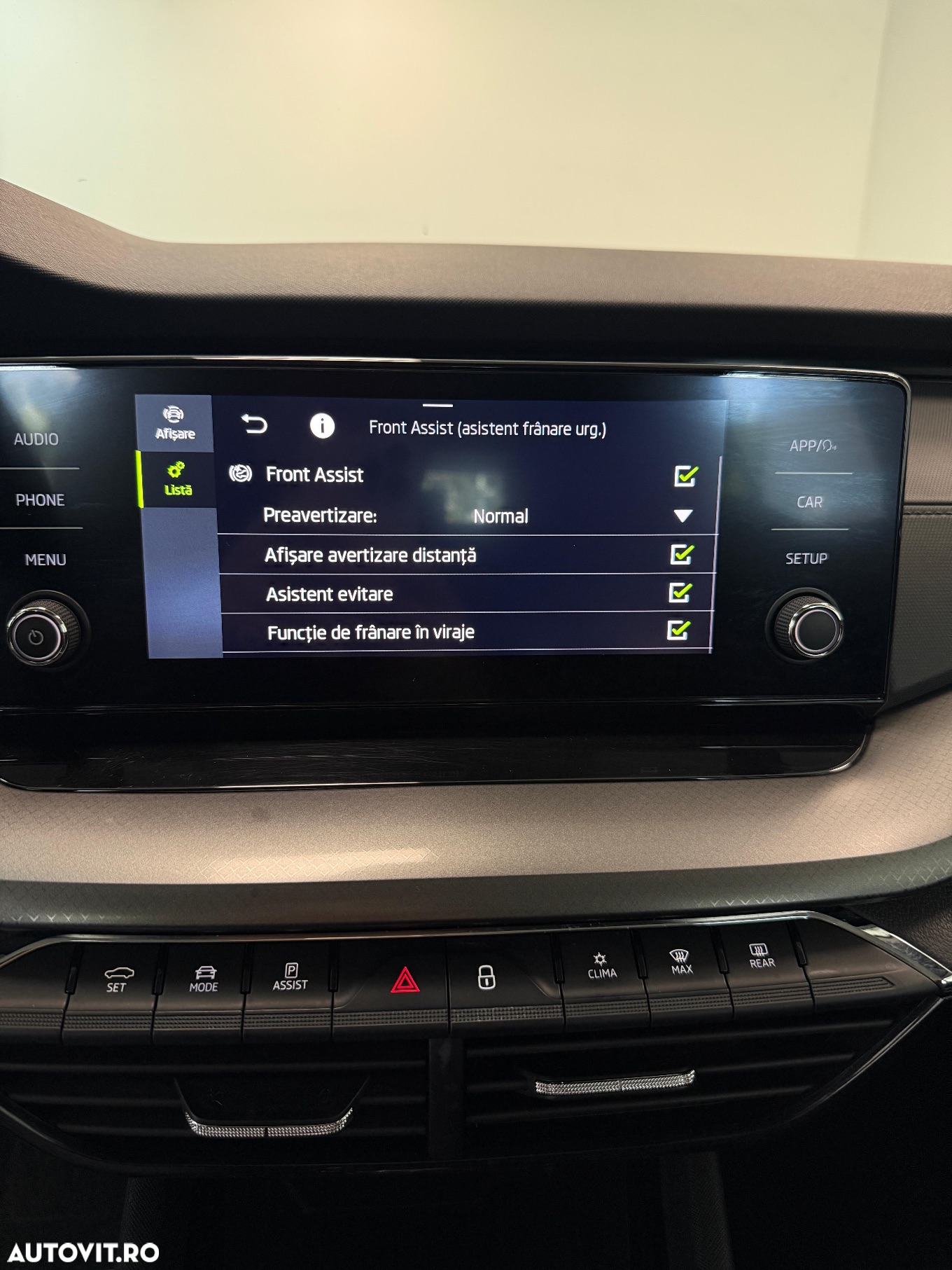 Skoda Octavia Combi Diesel 2.0 TDI DSG Ambition - 8