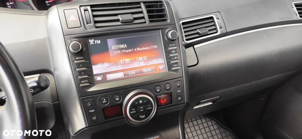 Toyota Verso 1.8 5-Sitzer Executive - 18