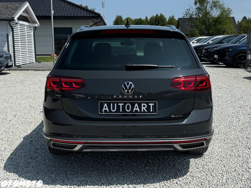 Volkswagen Passat Alltrack 2.0 TDI SCR DSG 4Motion - 14