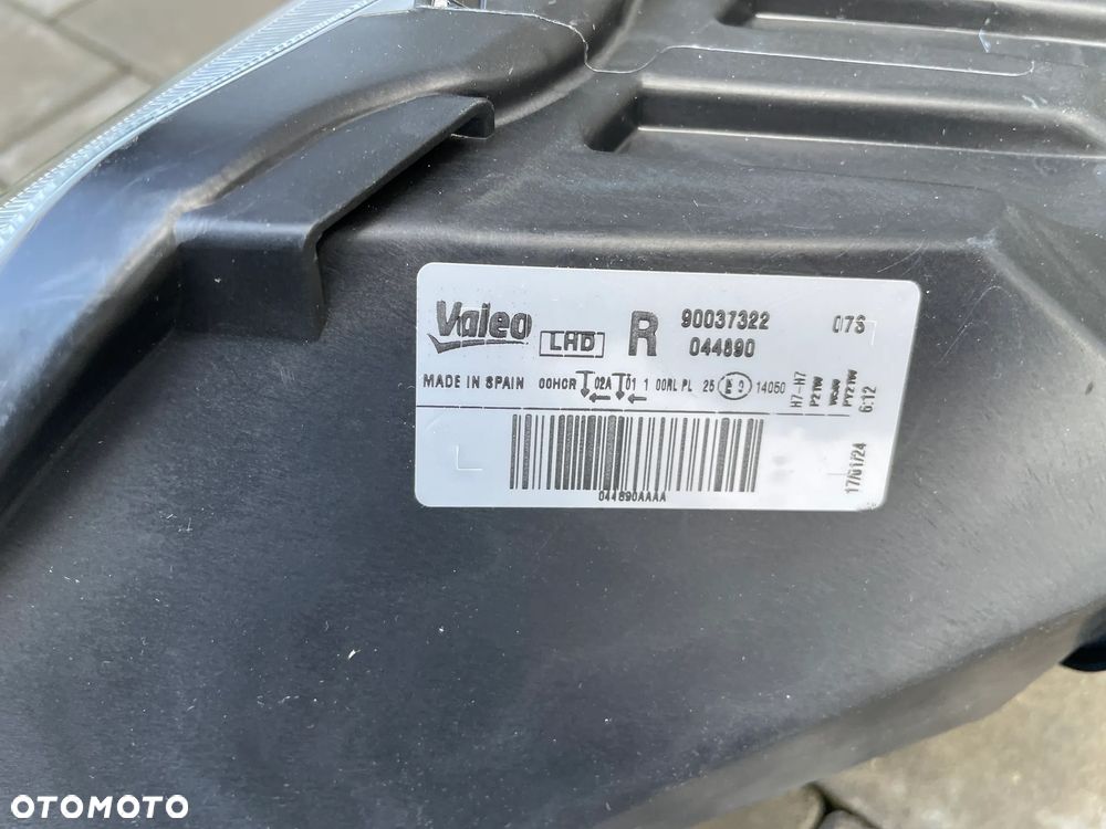LAMPA PRZEDNIA PRAWA SEAT TOLEDO IV  2012-2019 - NOWA VALEO - 4