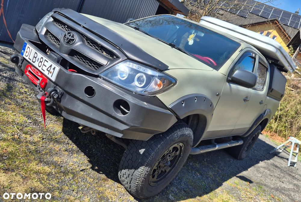 Toyota Hilux 2.5 D-4D SR5 - 5
