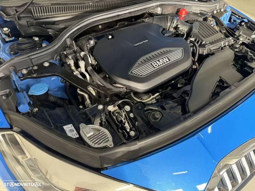 BMW 116 d Pack M - 19