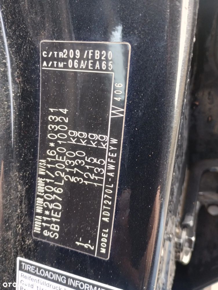 Toyota Avensis 2.0 D-4D - 23