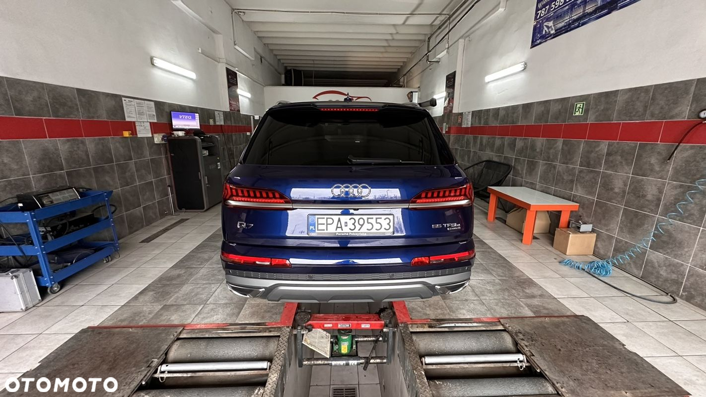 Audi Q7 55 TFSI e Quattro S Line Tiptr - 6