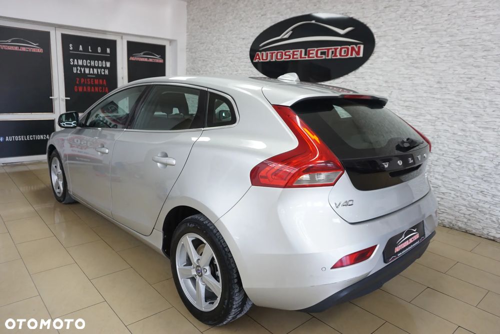 Volvo V40 - 13