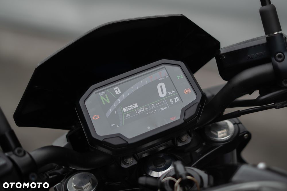 Kawasaki Z 650 - 6
