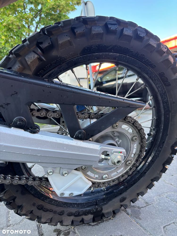 Honda CRF - 16