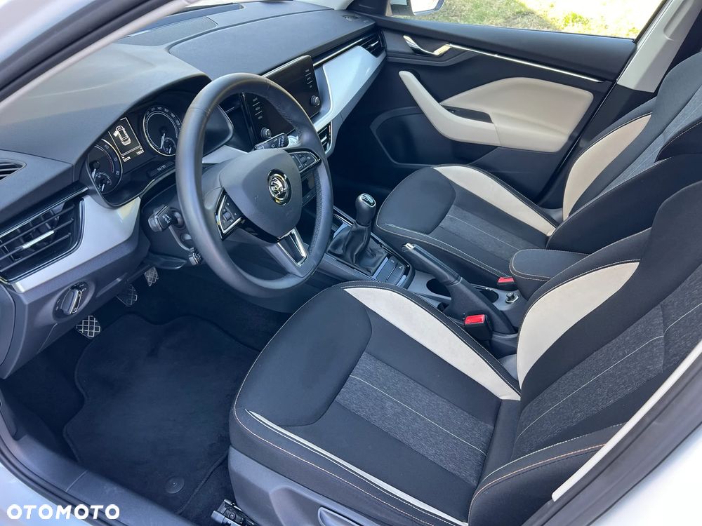 Skoda Kamiq 1.0 TSI Style - 11