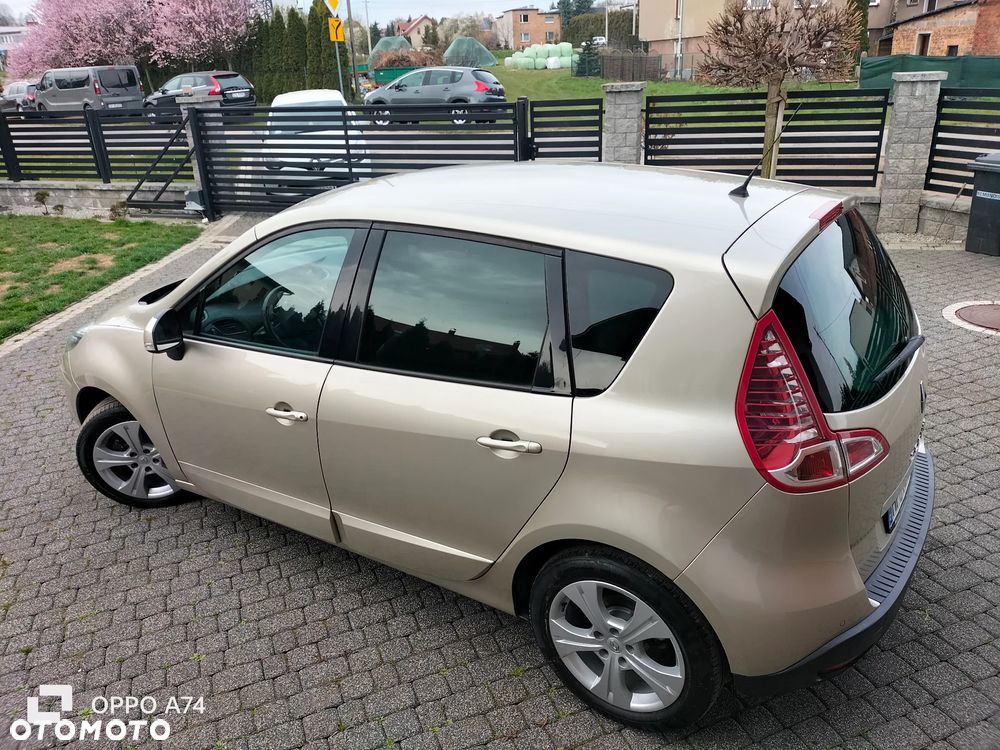 Renault Scenic 1.6 16V Confort Expression - 15