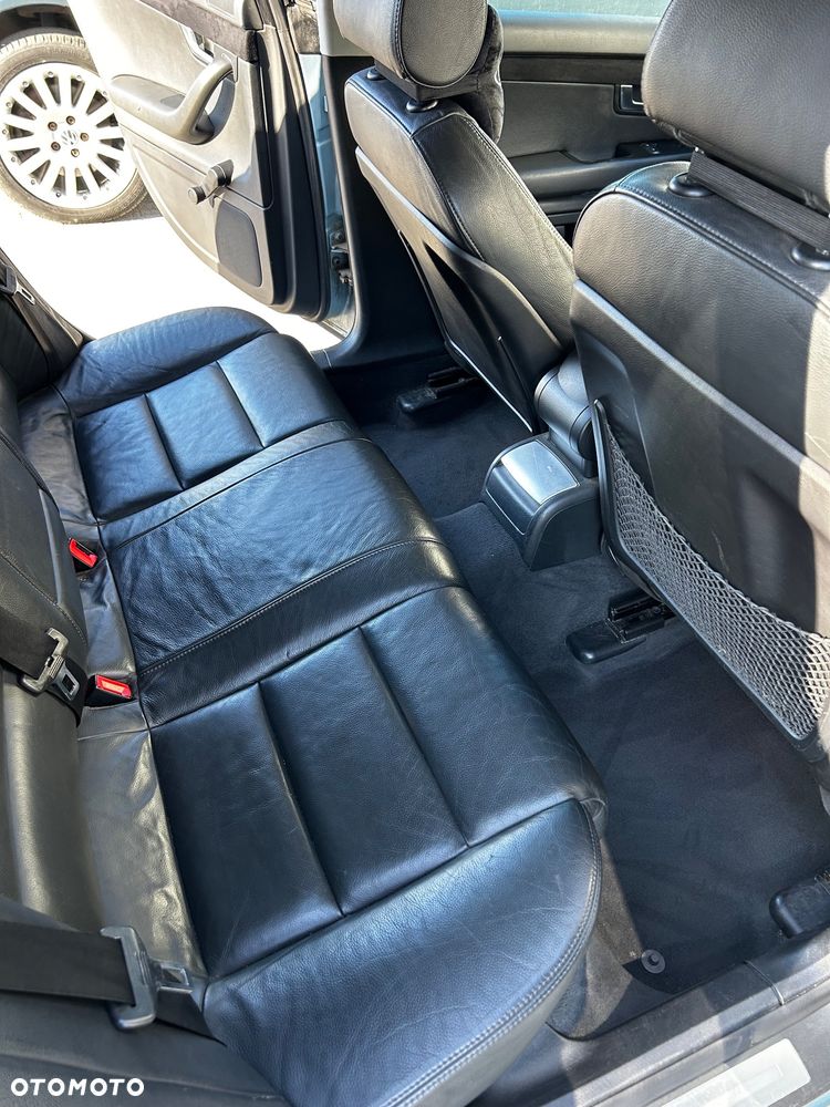 Audi A4 Avant 2.0 TDI - 8
