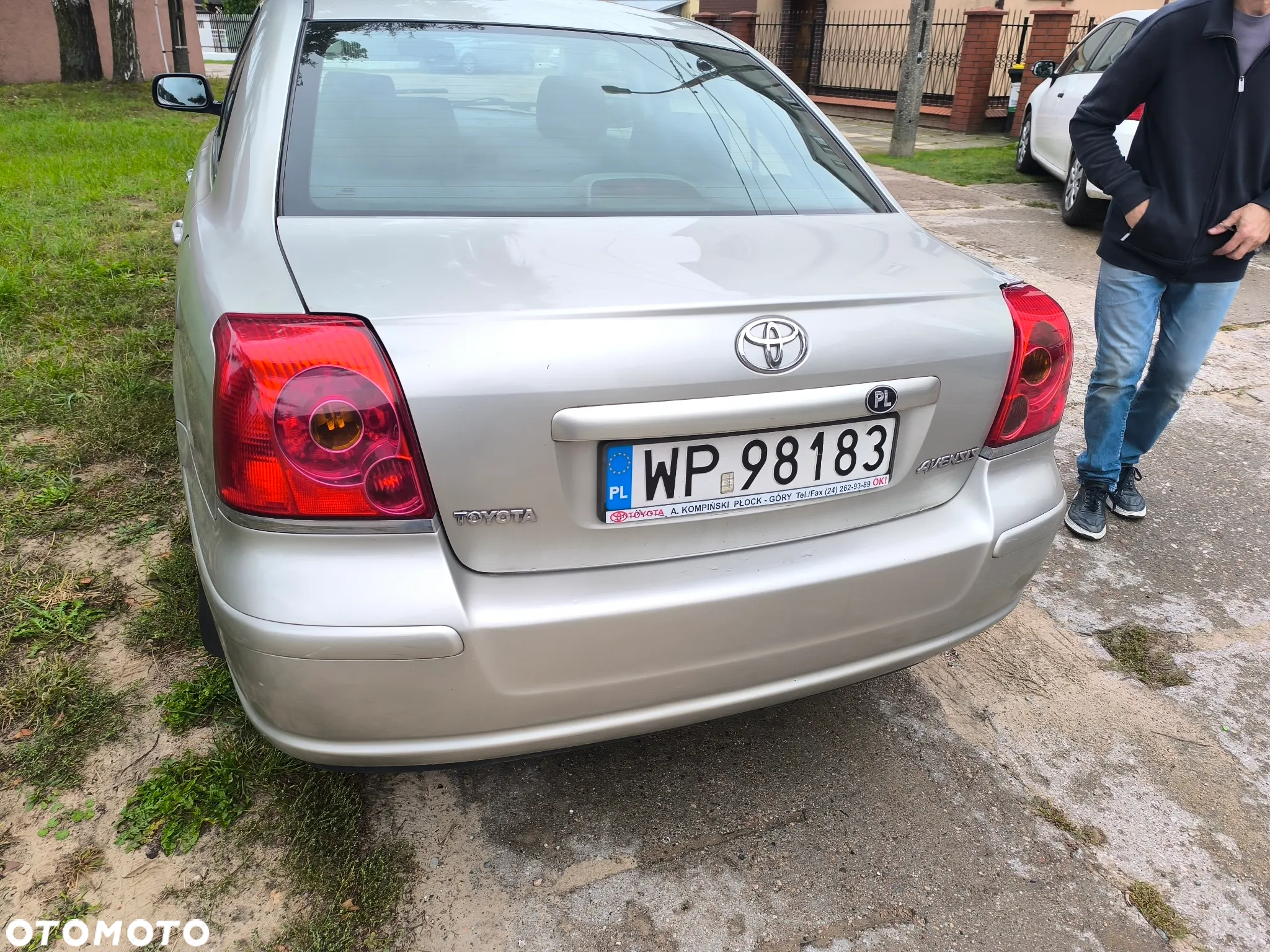 Toyota Avensis 1.8 VVT-i - 6