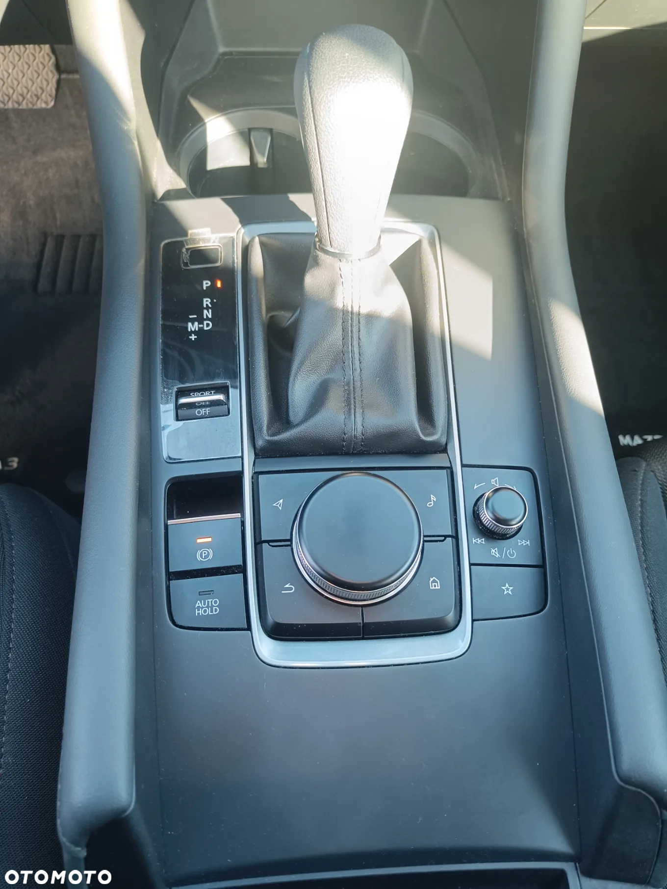 Mazda 3 - 8
