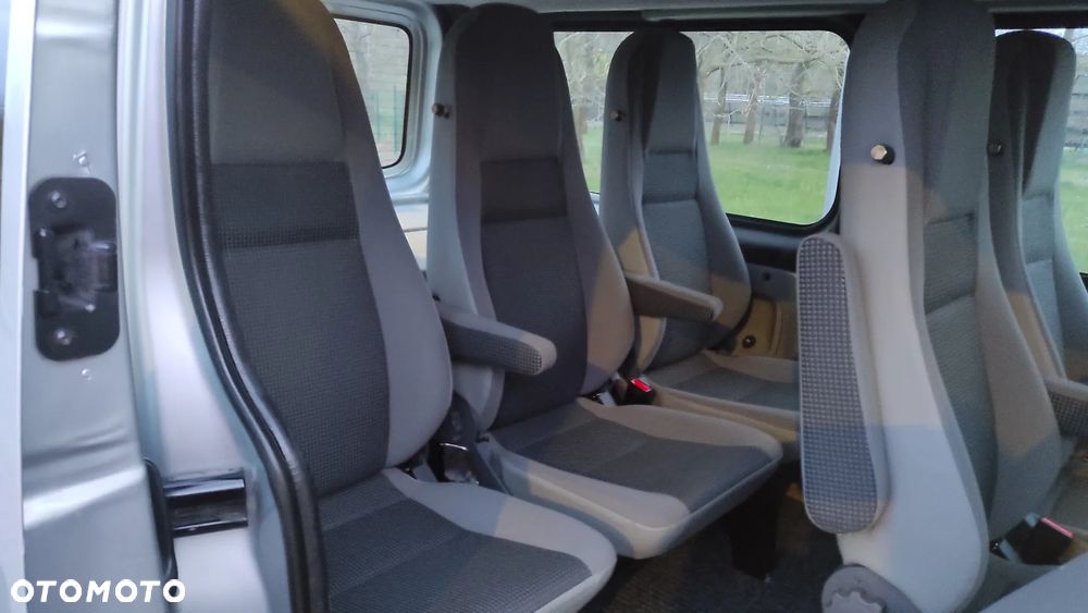 Opel Vivaro L2H1 2.9t - 10