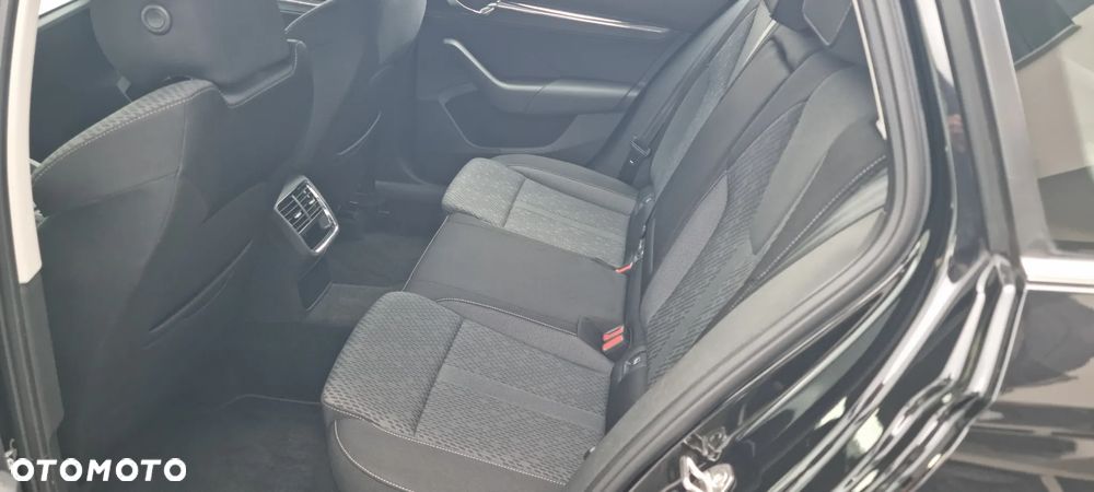 Skoda Octavia 2.0 TDI DSG Style - 26