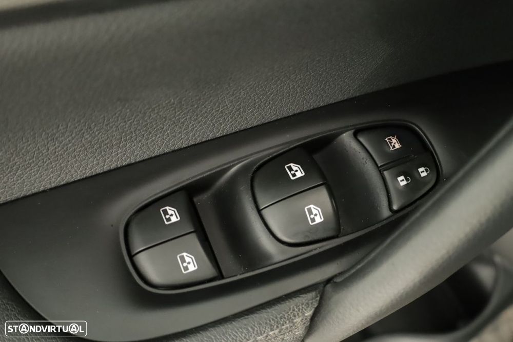 Nissan Qashqai 1.3 DIG-T N-Connecta - 21