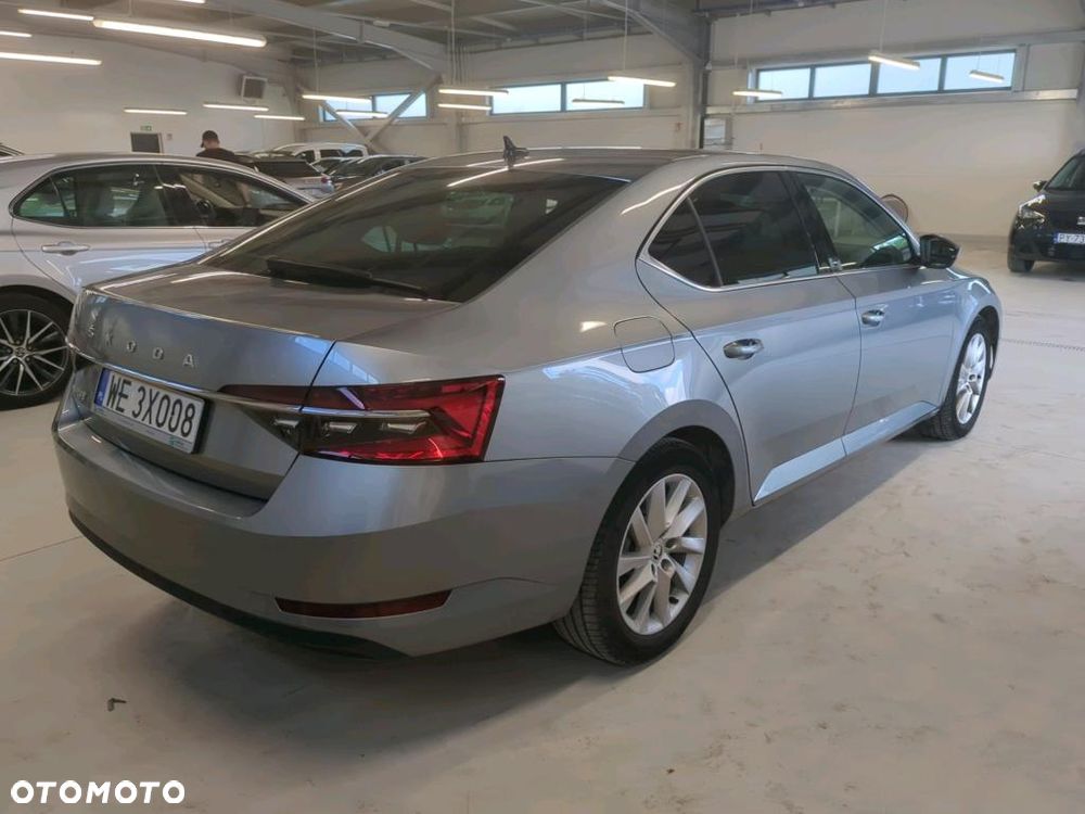 Skoda Superb 1.5 TSI Ambition - 4