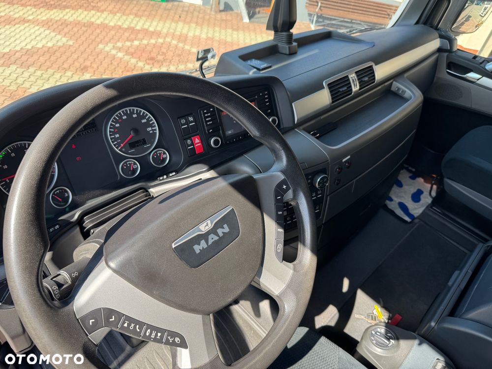 MAN TGX 26.440 6x4 - 16