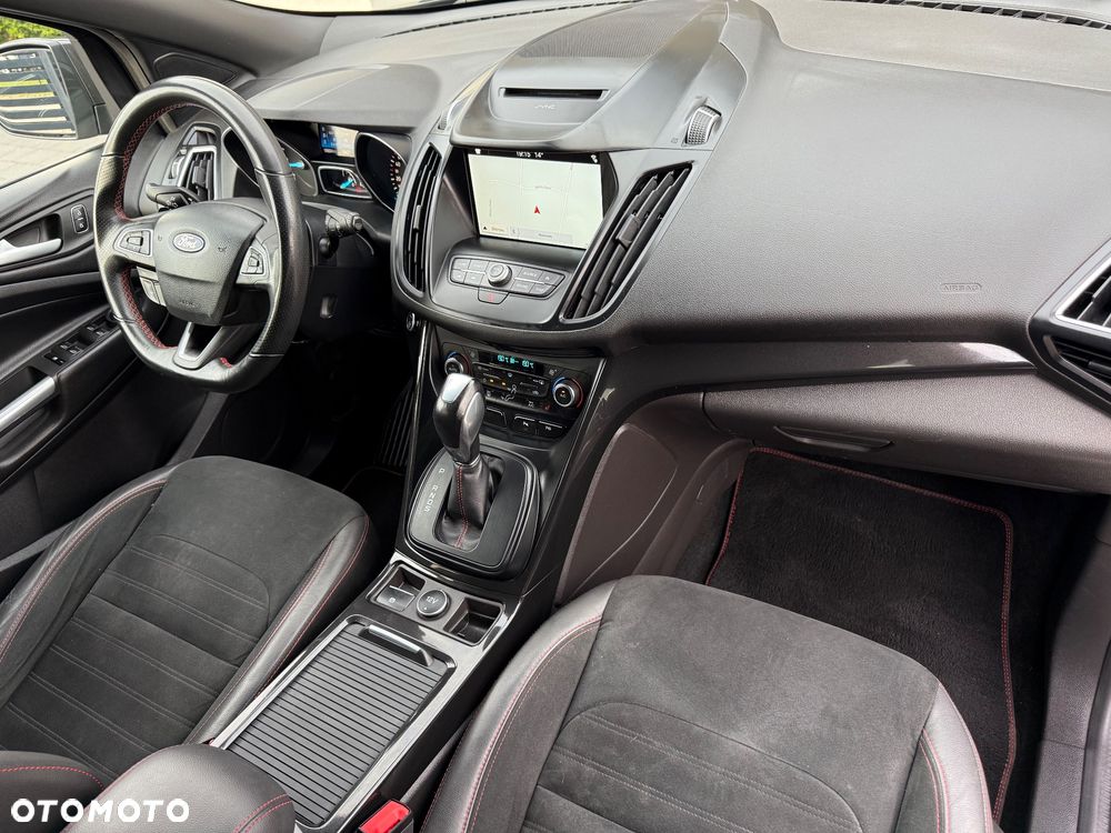 Ford Kuga 2.0 TDCi 2x4 ST-Line - 15