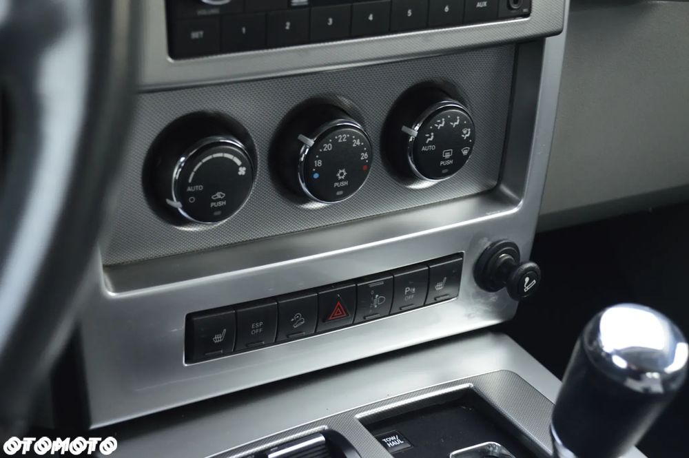 Jeep Cherokee 3.7 Limited - 17