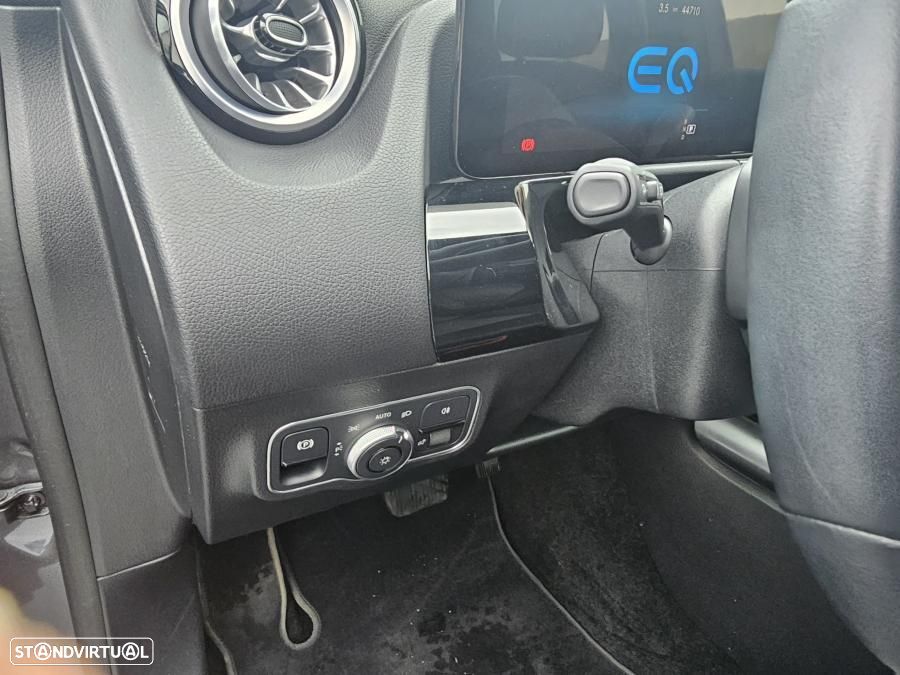 Mercedes-Benz EQA 250+ Progressive - 31