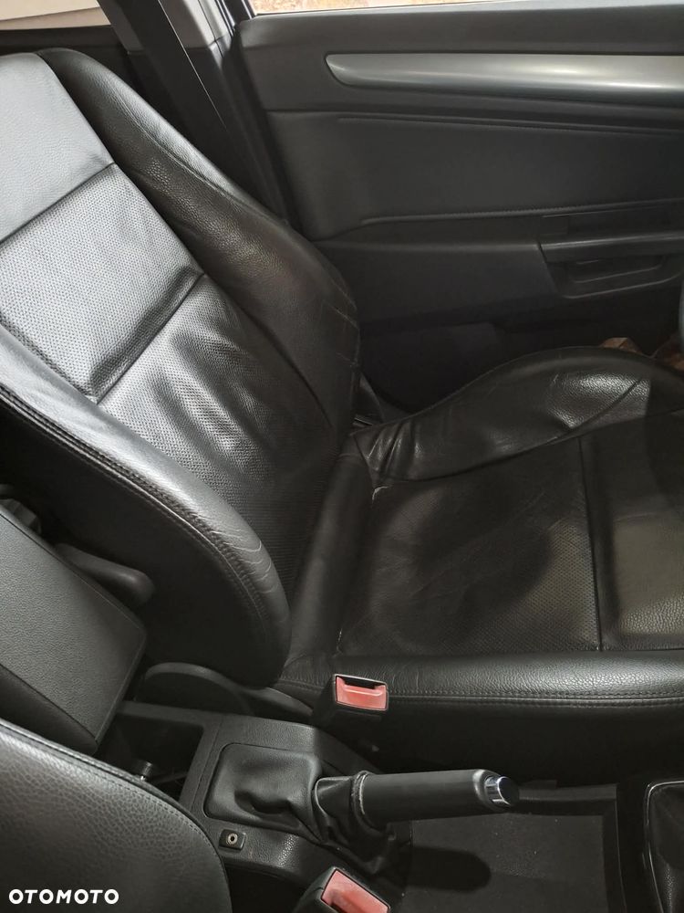 Opel Astra 1.7 CDTI - 7