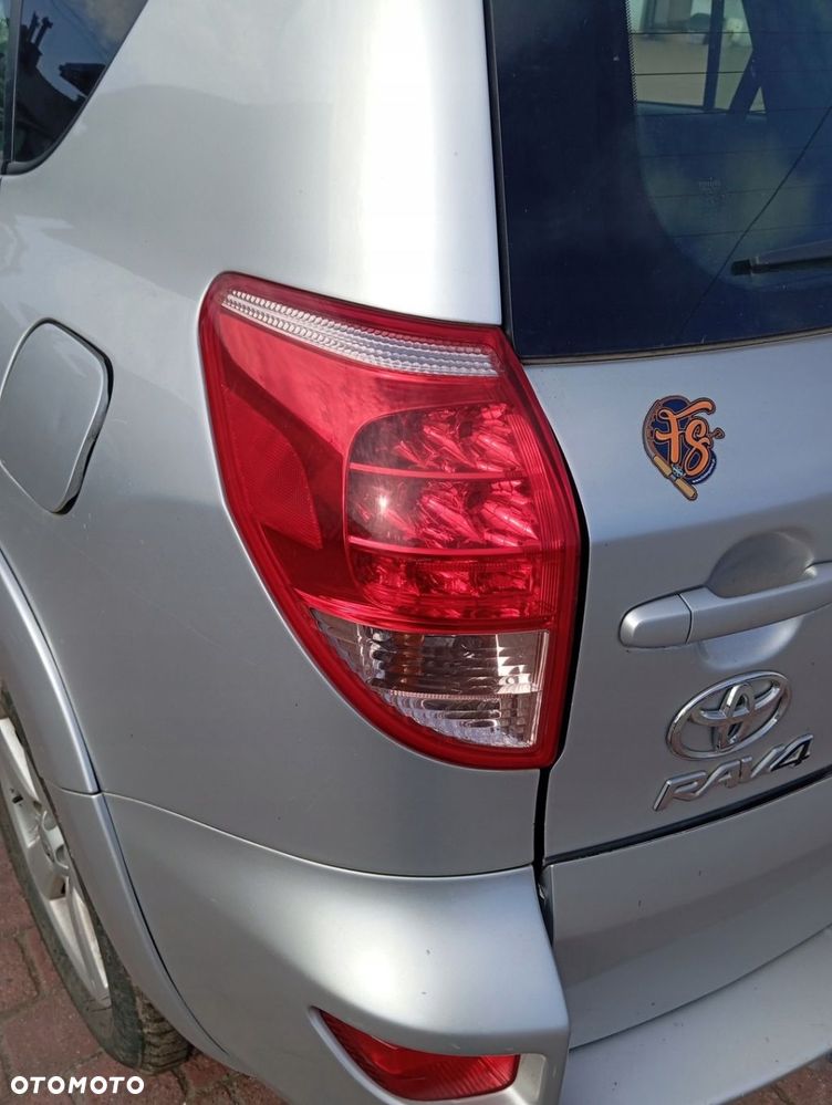 TOYOTA RAV4 III LAMPA LEWA TYLNA TYŁ - 1