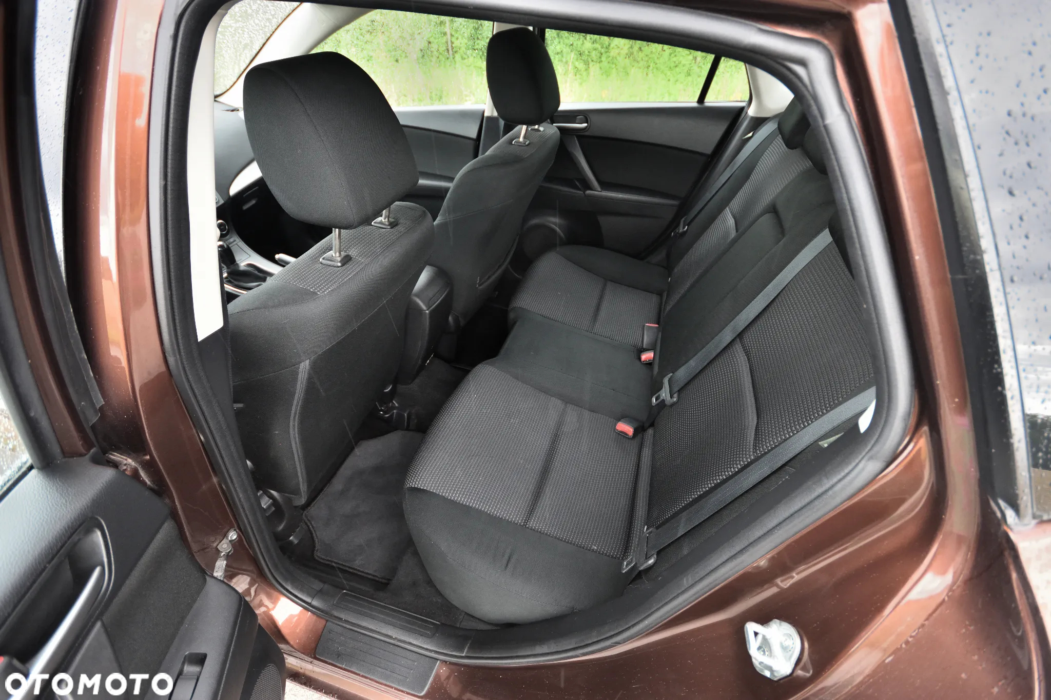 Mazda 3 1.6 Exclusive + - 23