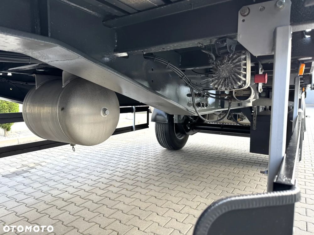 Schwarzmuller Przyczepa burtowa budowlanka 2017 r + Mercedes Actros 26.48 z HDS 2017 r - 30