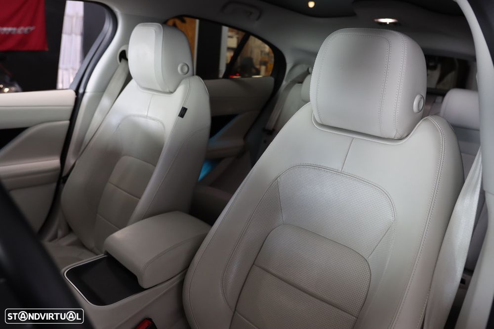 Jaguar I-Pace EV400 AWD R-DYNAMIC HSE - 7