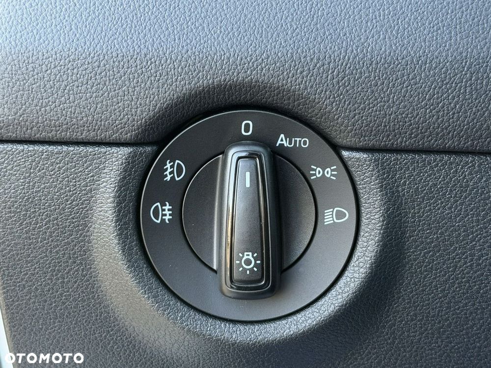 Skoda Octavia 2.0 TDI DSG RS - 16