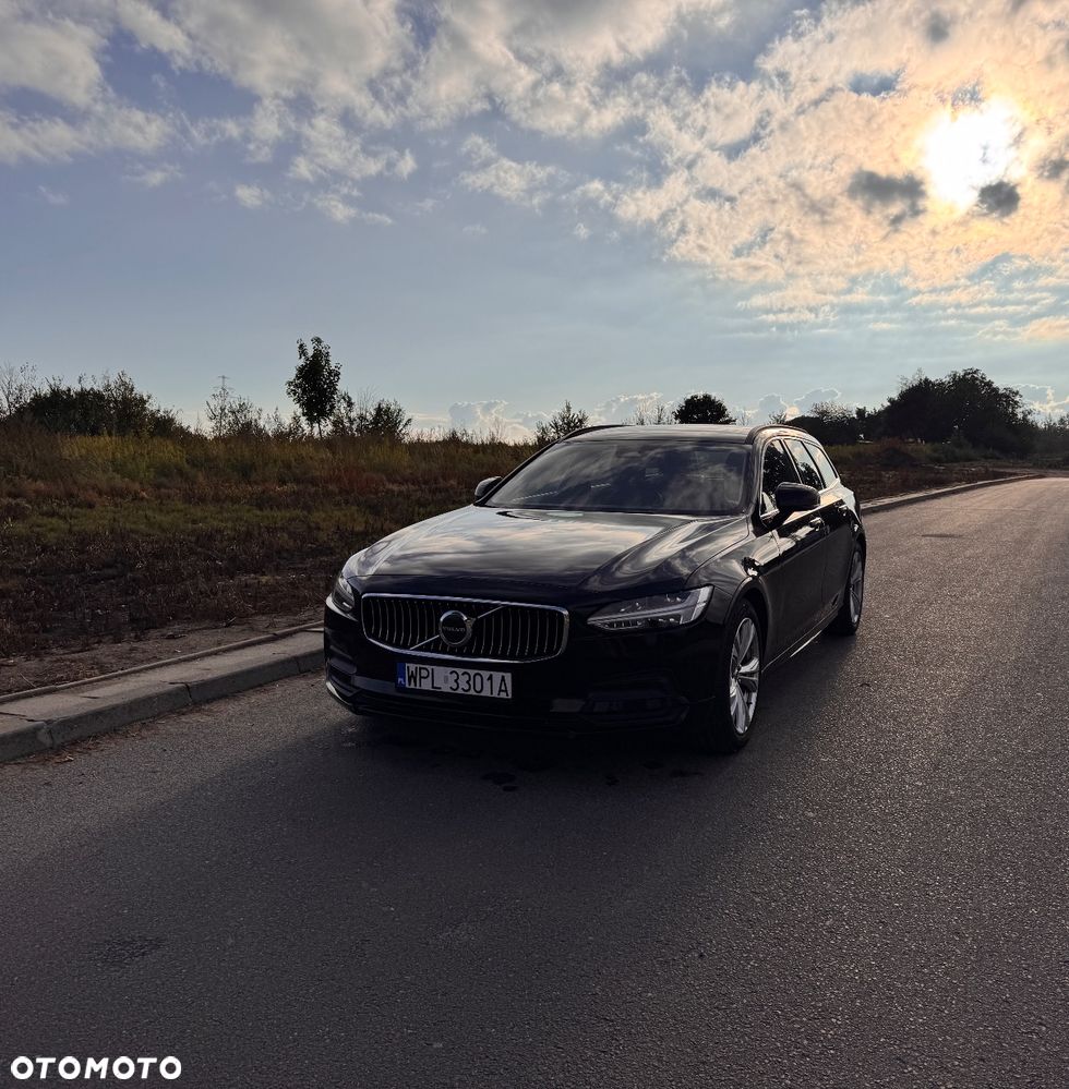 Volvo V90 D4 SCR AWD Momentum Pro - 4
