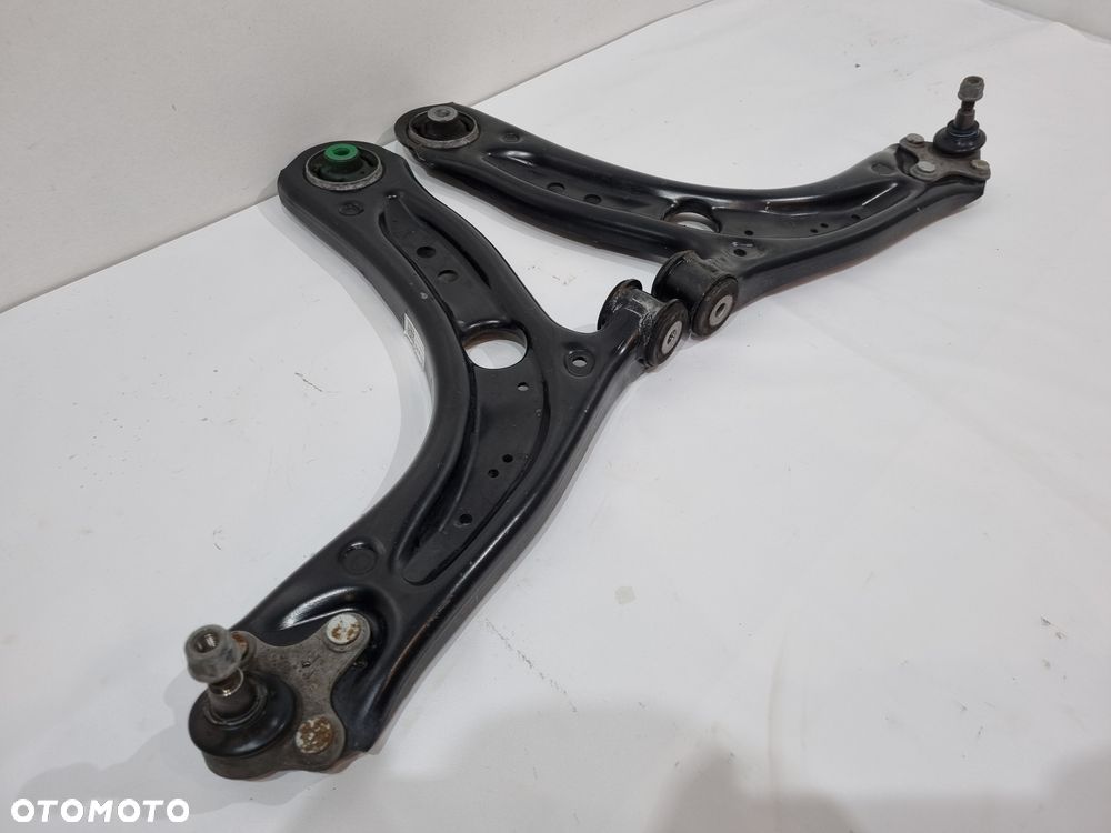 VW GOLF VII T-ROC LEON III OCTAVIA III WAHACZ PRZÓD LEWY PRAWY 5Q0407151S 5Q0407152S - 2