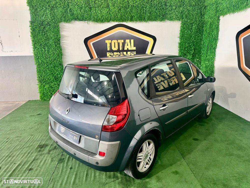 Renault Scénic 1.9 dCi FAP Dynamique - 4