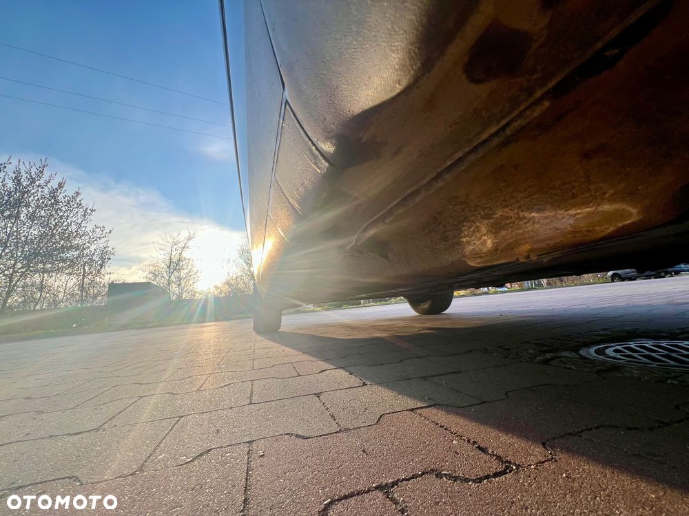 Volkswagen Passat - 20