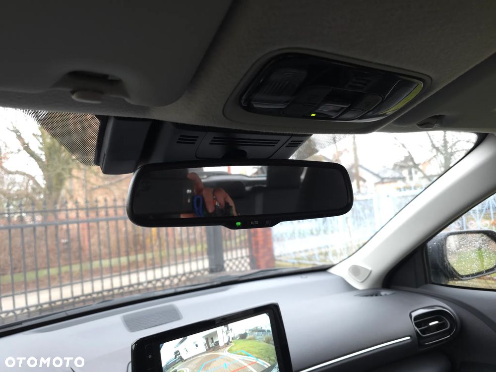 Toyota Yaris Cross Hybrid 1.5 Comfort - 23