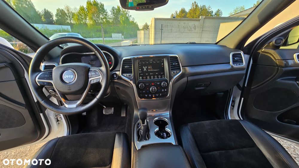 Jeep Grand Cherokee 3.6 V6 Laredo - 26